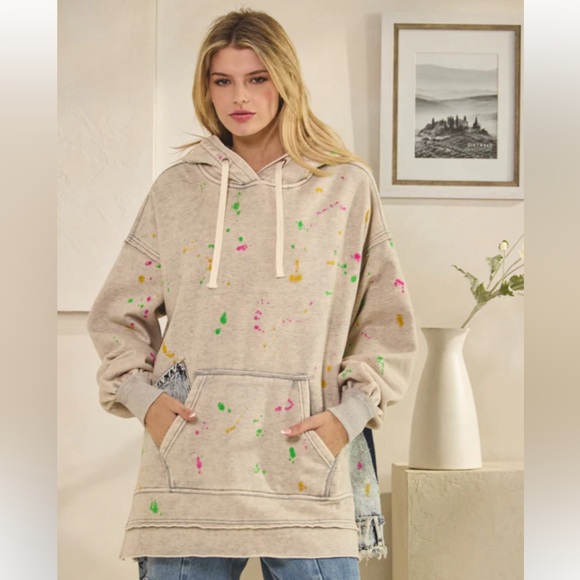 NEW: OLI & HALI WASHED SPLATTER PAINT LONG SLEEVE HOODIE - Picture 4 of 6